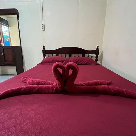 El Homestay Bunaken Ngoại thất bức ảnh